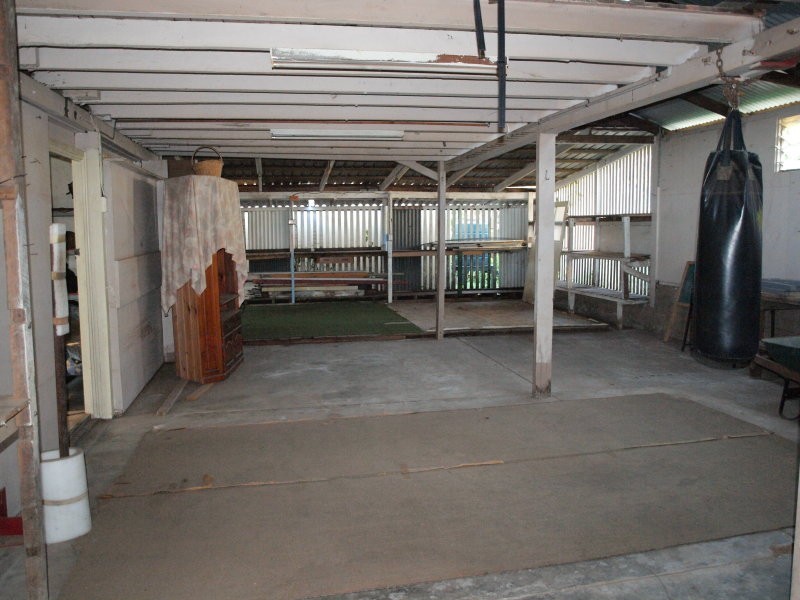 24 Robert Street, Proserpine QLD 4800