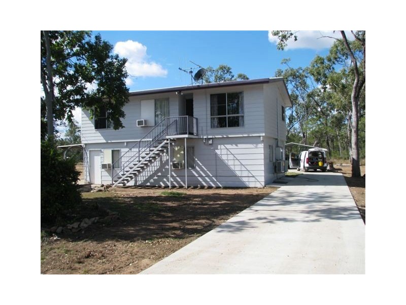 1 Dawson St, Middlemount QLD 4746