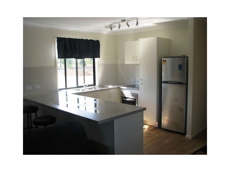 1 Dawson St, Middlemount QLD 4746