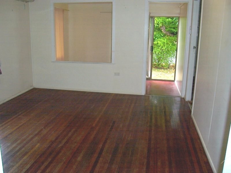 13 Pepper St, Proserpine QLD 4800