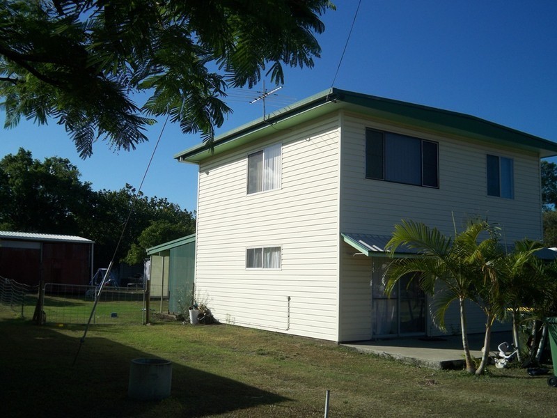 17 Shannon Street, Midge Point QLD 4799