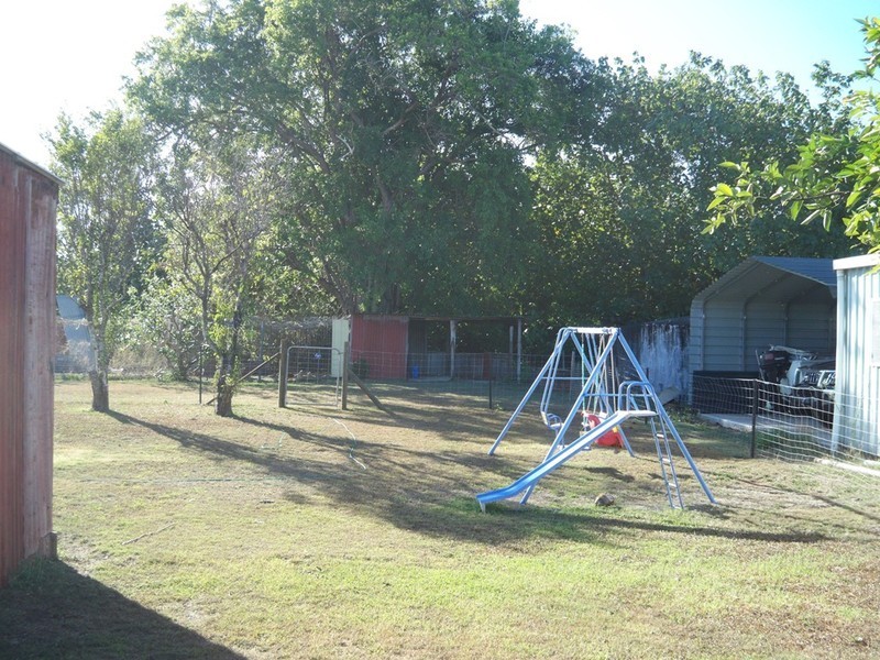 17 Shannon Street, Midge Point QLD 4799