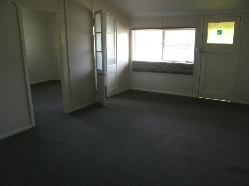 25 Ruge St, Proserpine QLD 4800