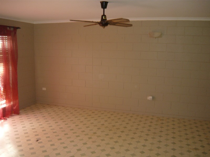 9 Eddie Street, Proserpine QLD 4800