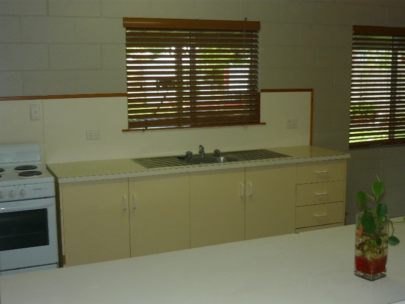 9 Eddie Street, Proserpine QLD 4800