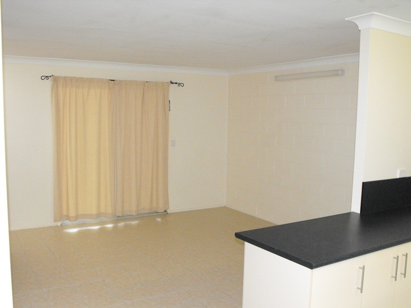 Unit  2 – 13 Davy Avenue, Proserpine QLD 4800