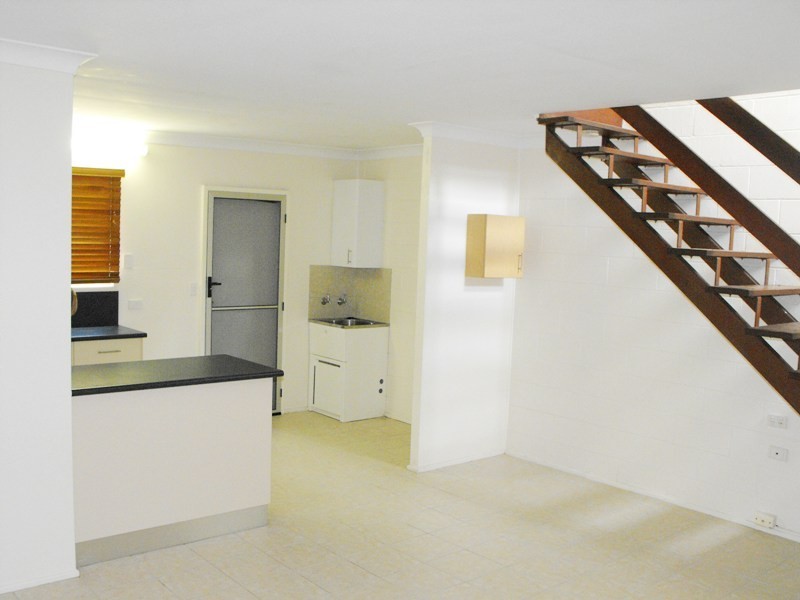 Unit  2 – 13 Davy Avenue, Proserpine QLD 4800