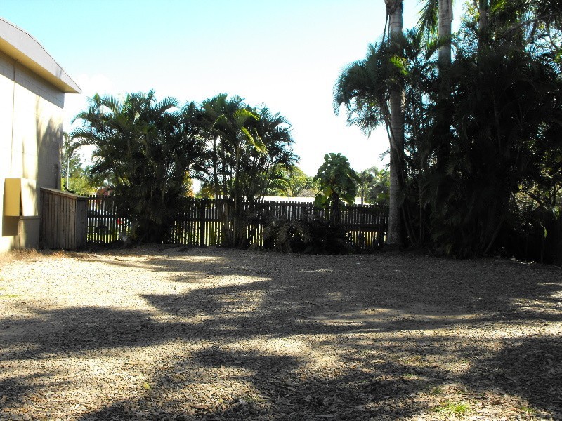 Unit  2 – 13 Davy Avenue, Proserpine QLD 4800