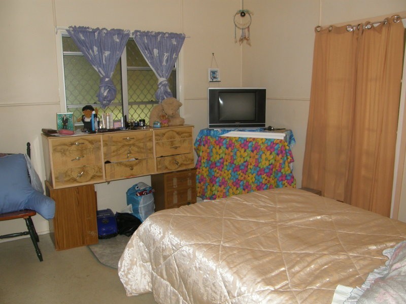 4 Blair St, Proserpine QLD 4800