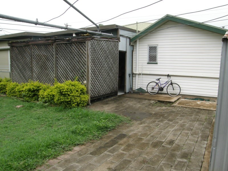 4 Blair St, Proserpine QLD 4800