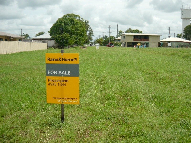21 Telford St, Proserpine QLD 4800