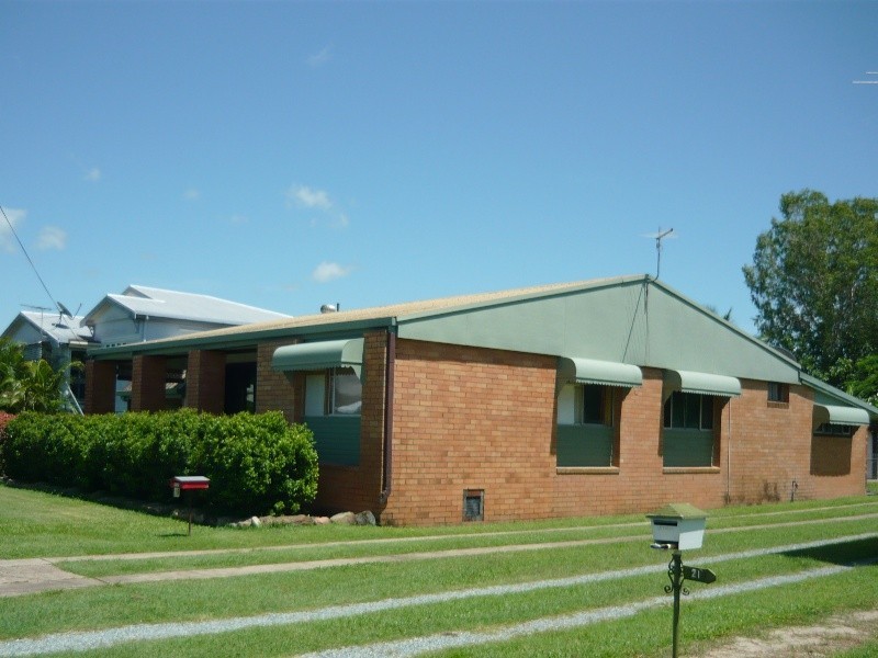 19 Smith St, Proserpine QLD 4800