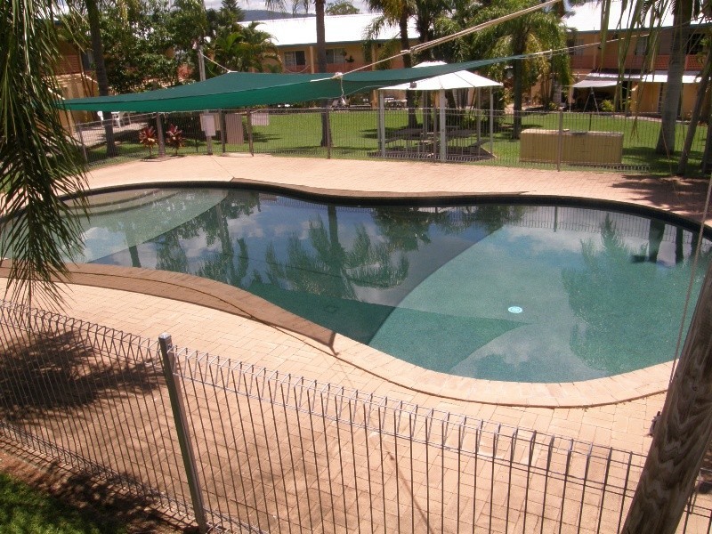 Unit 1/11 Island Dr, Cannonvale QLD 4802