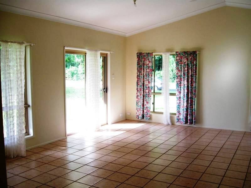 43 Bundesen Ave, Midge Point QLD 4799