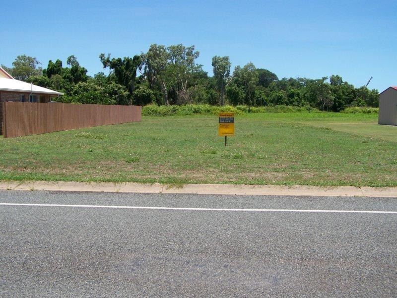 39 Bundesen Avenue, Midge Point QLD 4799