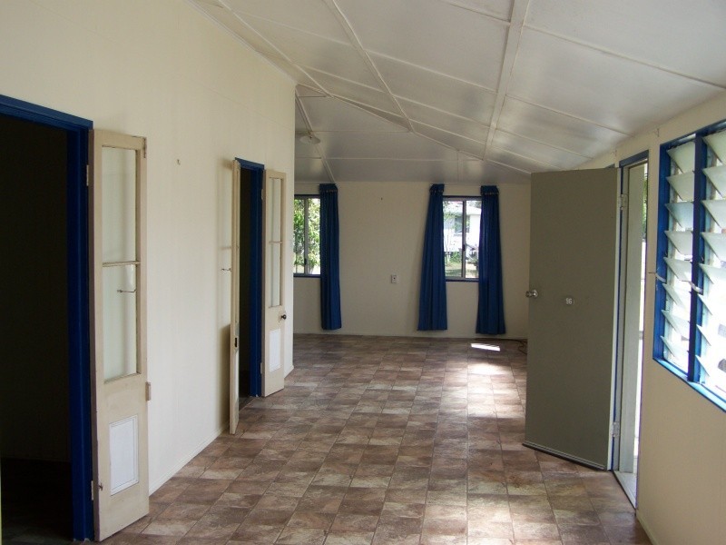 96 Faust, Proserpine QLD 4800