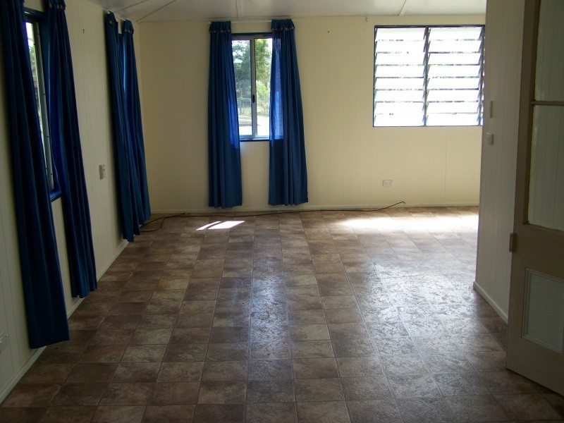 96 Faust, Proserpine QLD 4800