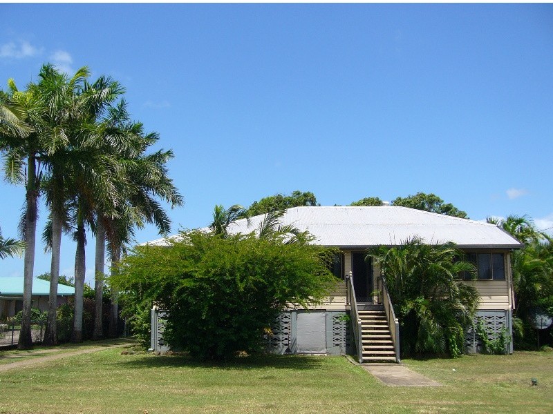 44 Marathon St, Proserpine QLD 4800
