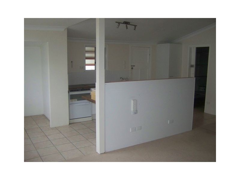 33 Chapman St, Proserpine QLD 4800