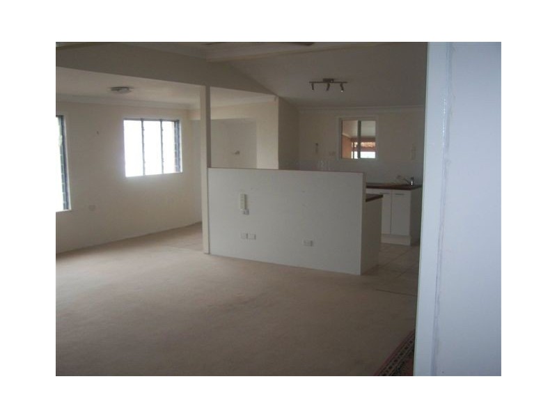 33 Chapman St, Proserpine QLD 4800