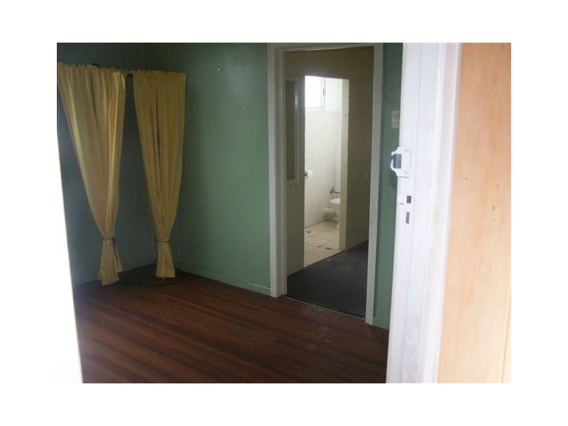33 Chapman St, Proserpine QLD 4800