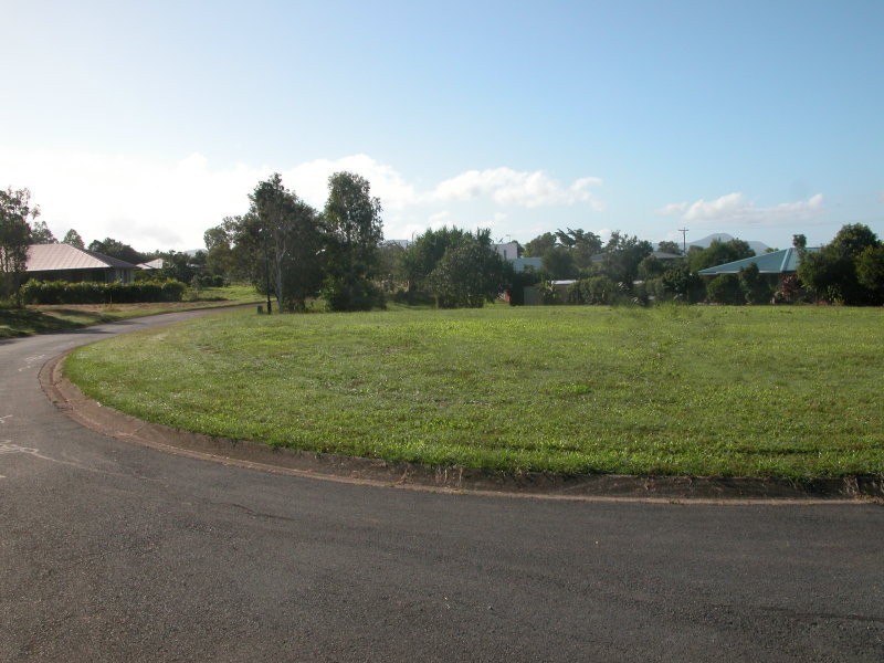 1 Garden Court, Mount Julian QLD 4800