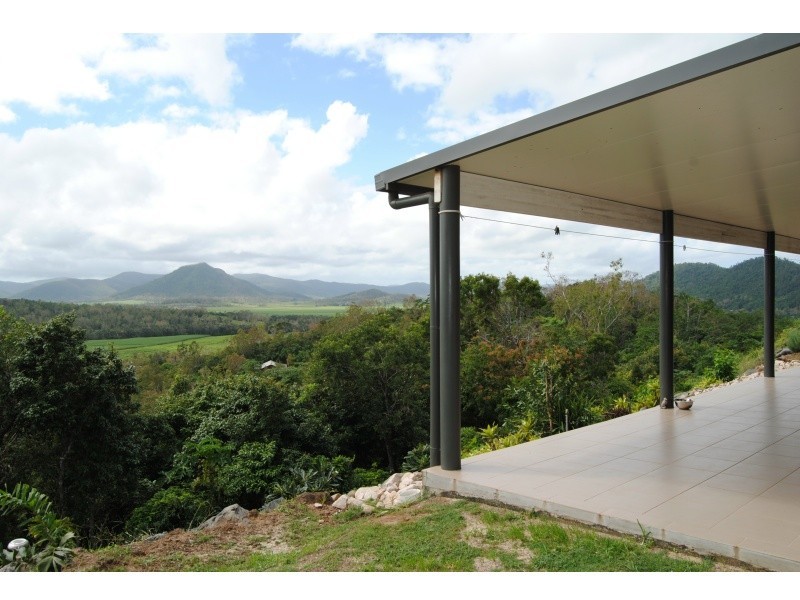 2 Demi Close, Strathdickie QLD 4800