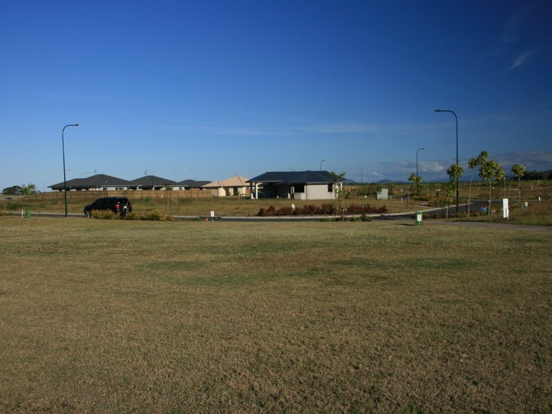 22 (Lot 58) Damson Cres, Whitsunday Gardens, Proserpine QLD 4800