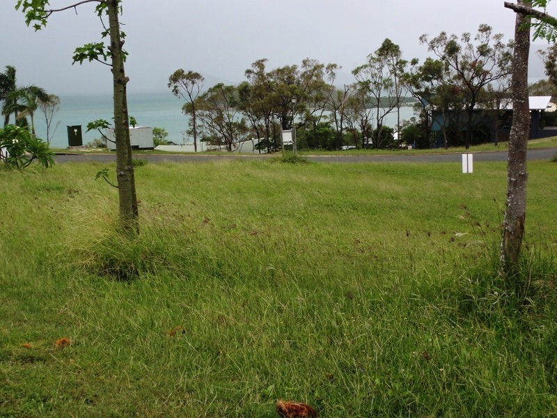 26 Blackcurrent Drive, Hideaway Bay QLD 4800