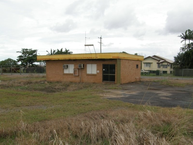 61 Hinschen Street, Proserpine QLD 4800