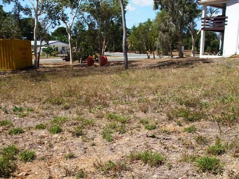 83 Gloucester Avenue, Hideaway Bay QLD 4800