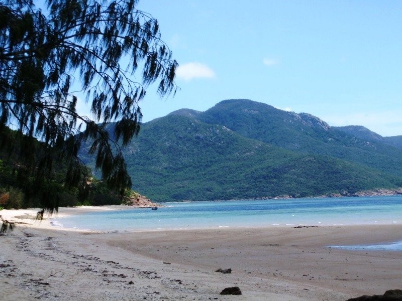 83 Gloucester Avenue, Hideaway Bay QLD 4800