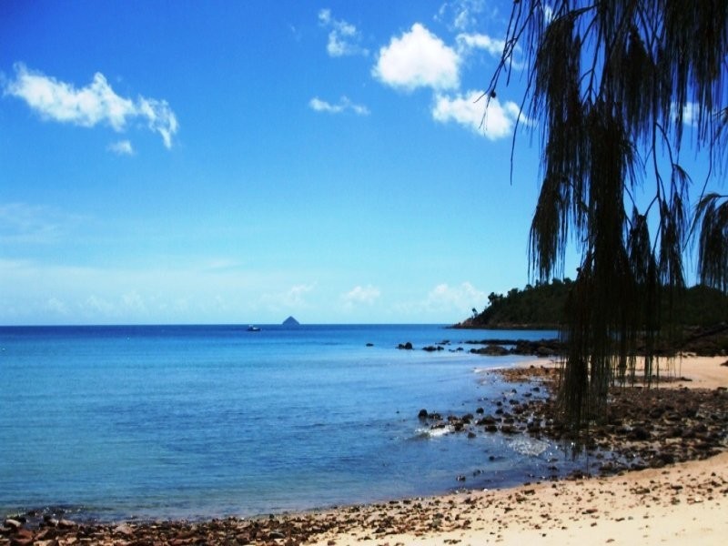 83 Gloucester Avenue, Hideaway Bay QLD 4800