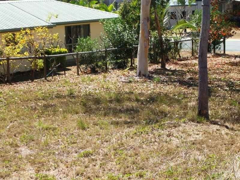 83 Gloucester Avenue, Hideaway Bay QLD 4800