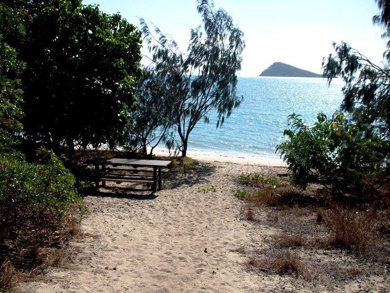 61 Trochus Street, Dingo Beach QLD 4800