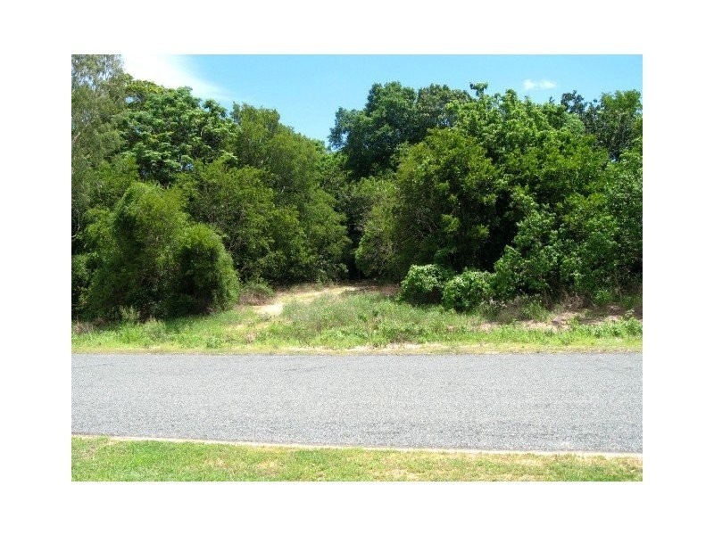 61 Trochus Street, Dingo Beach QLD 4800