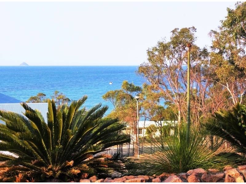 46 Blackcurrant Drive, Hideaway Bay QLD 4800