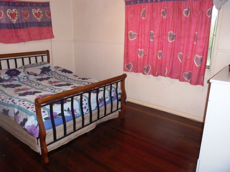 10 Philip Street, Proserpine QLD 4800