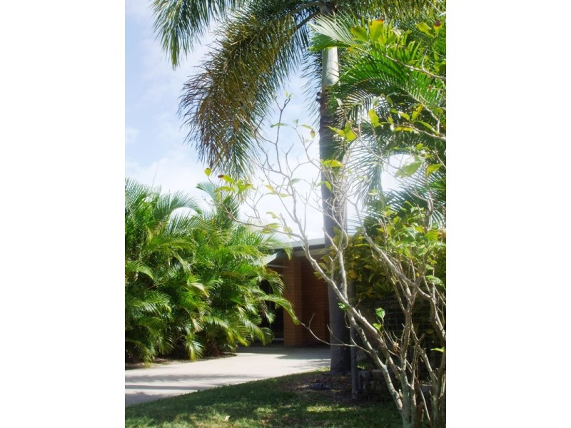 3 Gould Place, Ayr QLD 4807