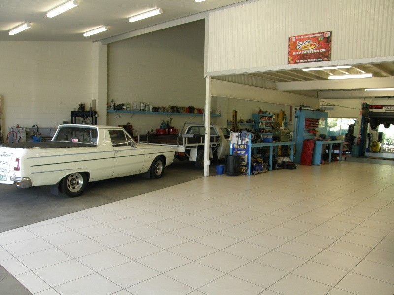 9 Commerce Cl, Cannonvale QLD 4802