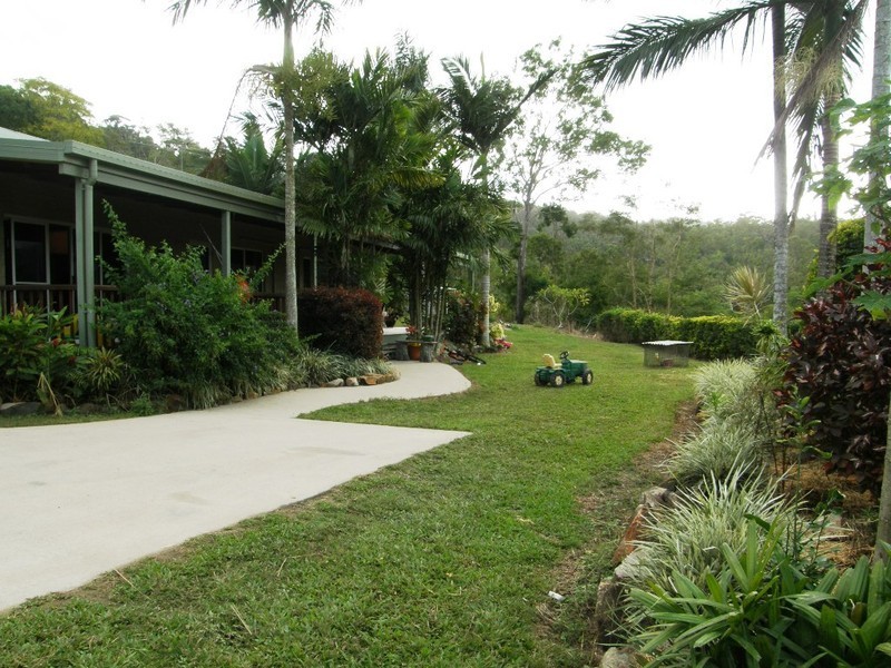 401 Gregory/Cannonvalley Rd, Proserpine QLD 4800