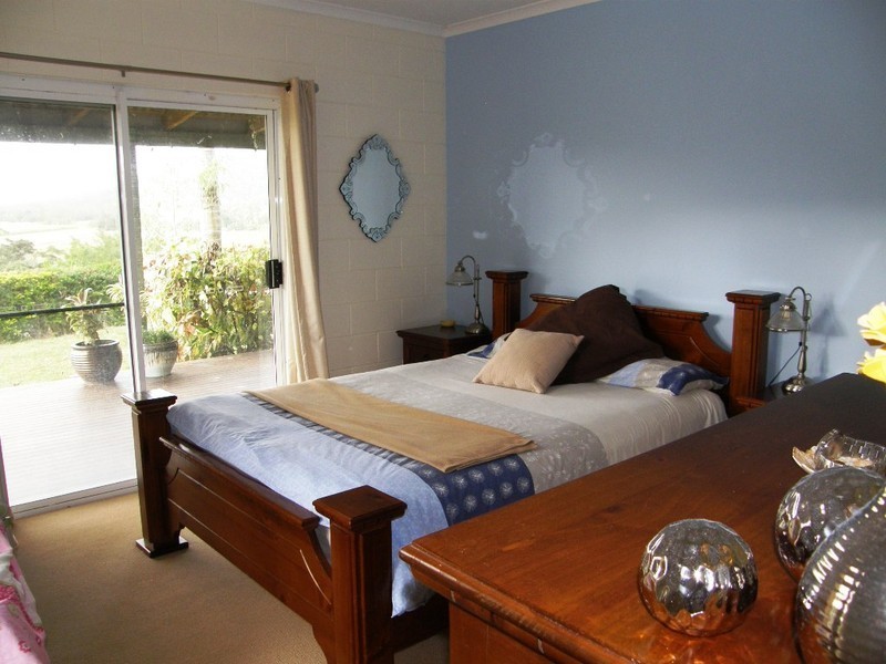 401 Gregory/Cannonvalley Rd, Proserpine QLD 4800