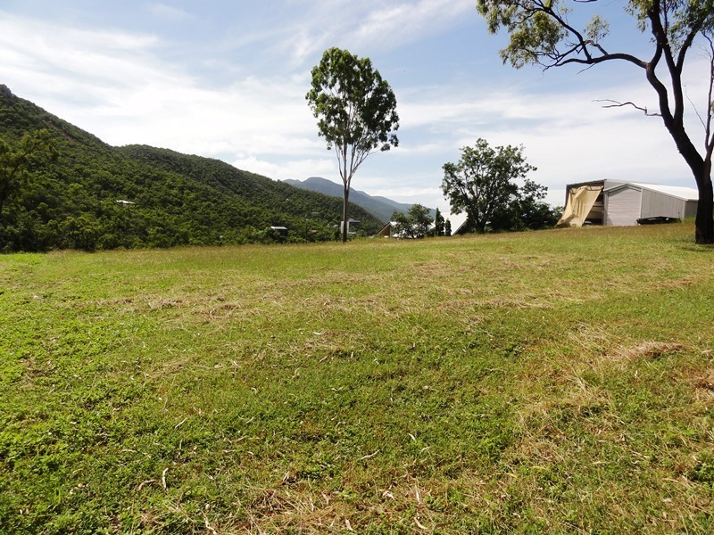 31 Roseric Crescent, Hideaway Bay QLD 4800