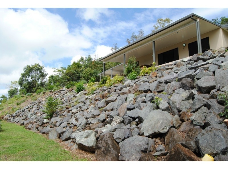 2 Demi Close, Strathdickie QLD 4800