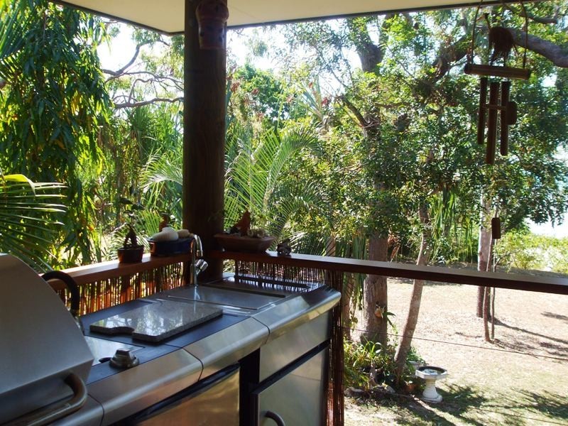 42 Gloucester Av., Hideaway Bay QLD 4800