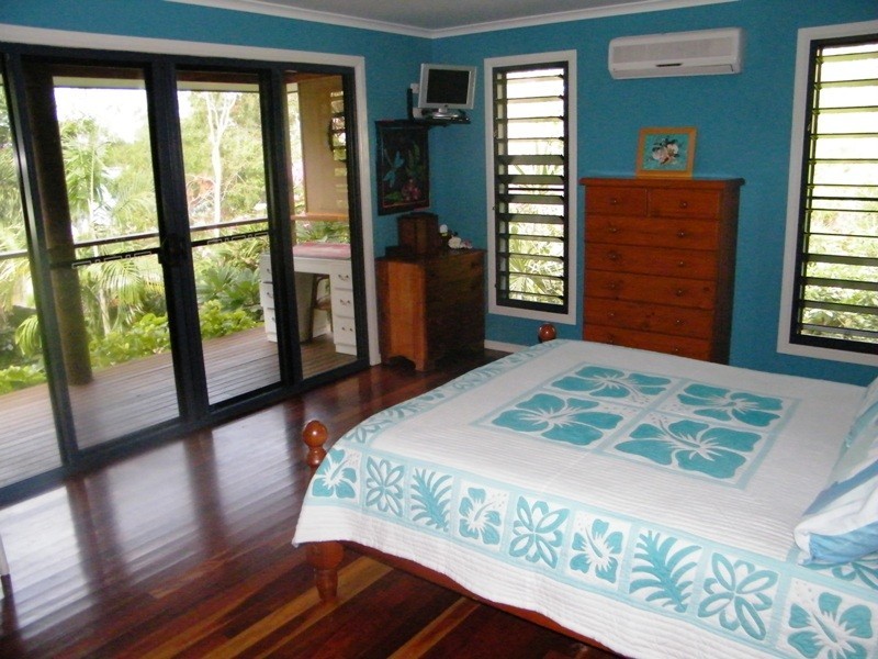 42 Gloucester Av., Hideaway Bay QLD 4800