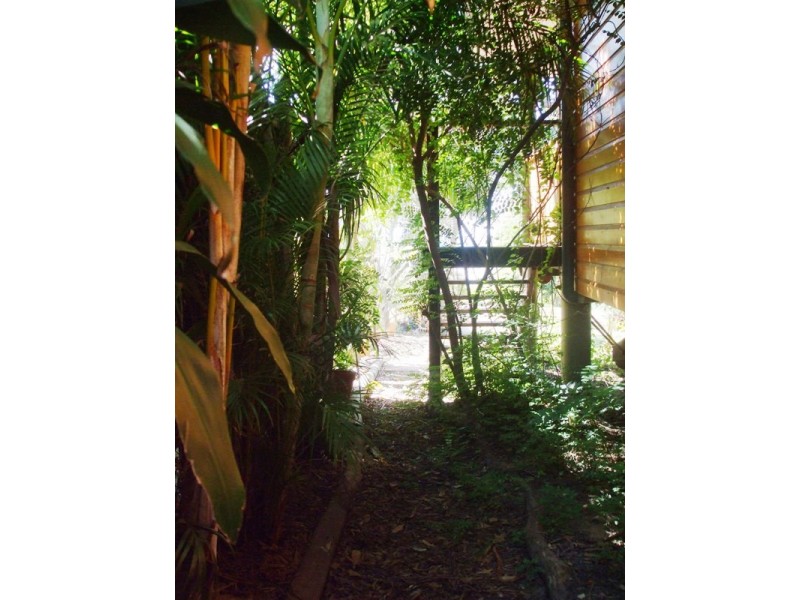 42 Gloucester Av., Hideaway Bay QLD 4800