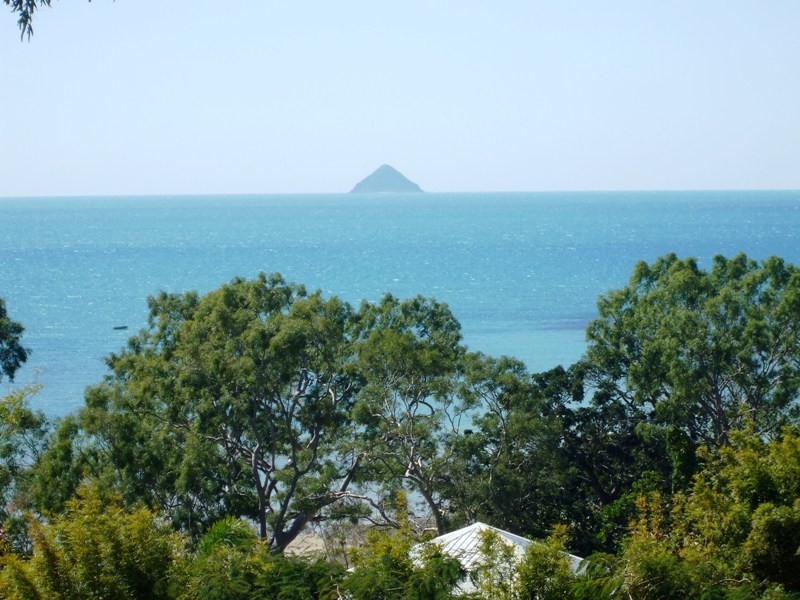 9 Gloucester Avenue, Hideaway Bay QLD 4800