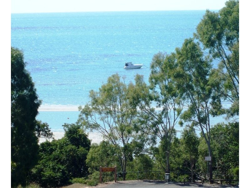9 Gloucester Avenue, Hideaway Bay QLD 4800