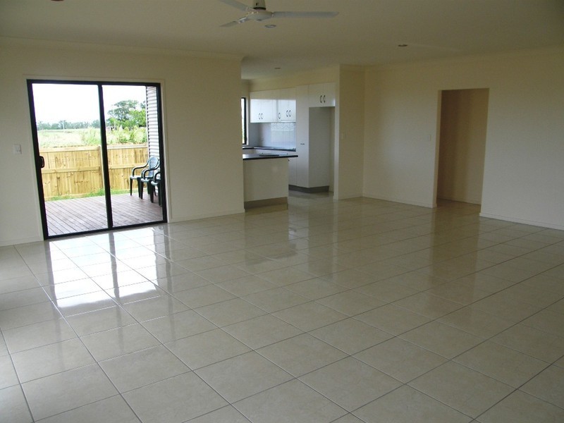 6 (Lt 93) Cascara St, Whitsunday Gardens, Proserpine QLD 4800